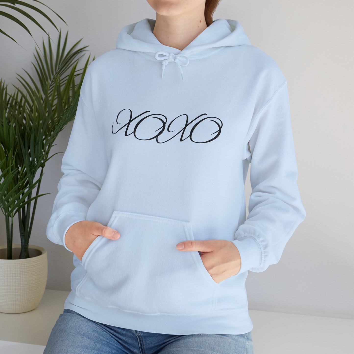 Valentine: XOXO - Unisex Heavy Blend™ Hooded Sweatshirt