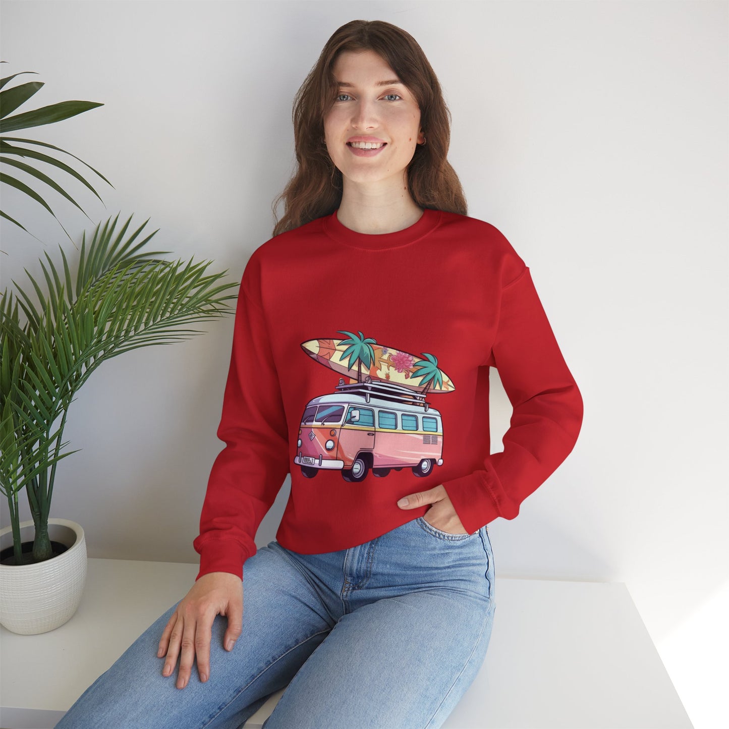 Retro Surf Van - Unisex Heavy Blend™ Crewneck Sweatshirt