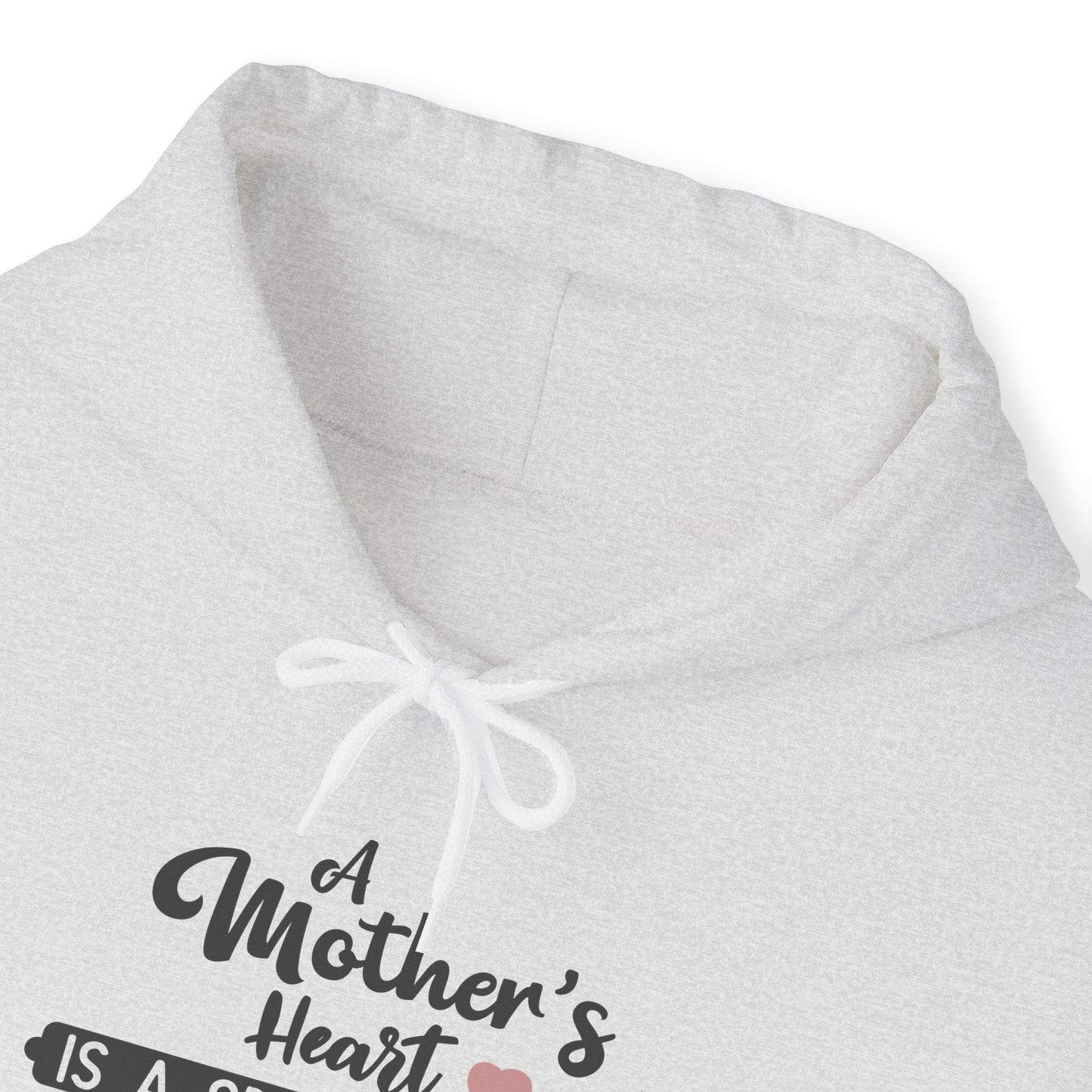 A Mother's heart is a special place - Unisex Heavy Blend™ Hooded Sweatshirt