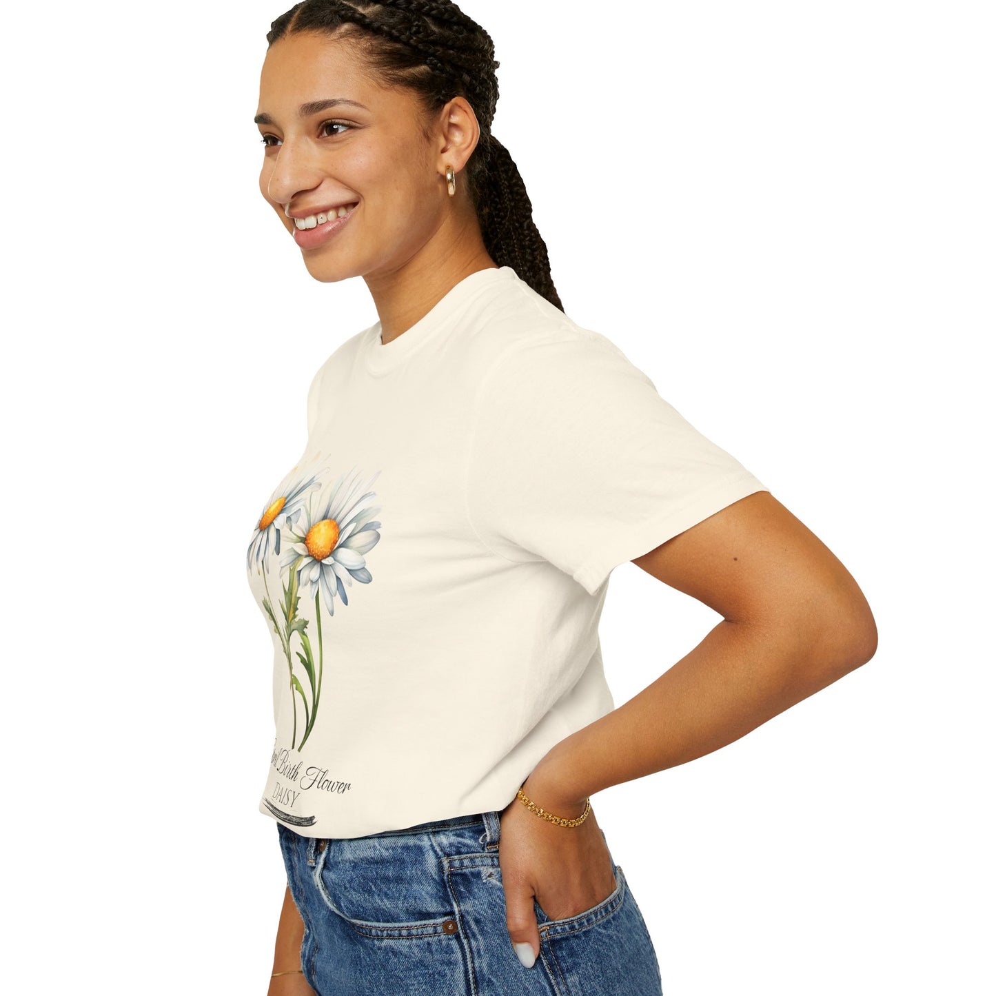 April Birth Flower "Daisy" - Unisex Garment-Dyed T-shirt