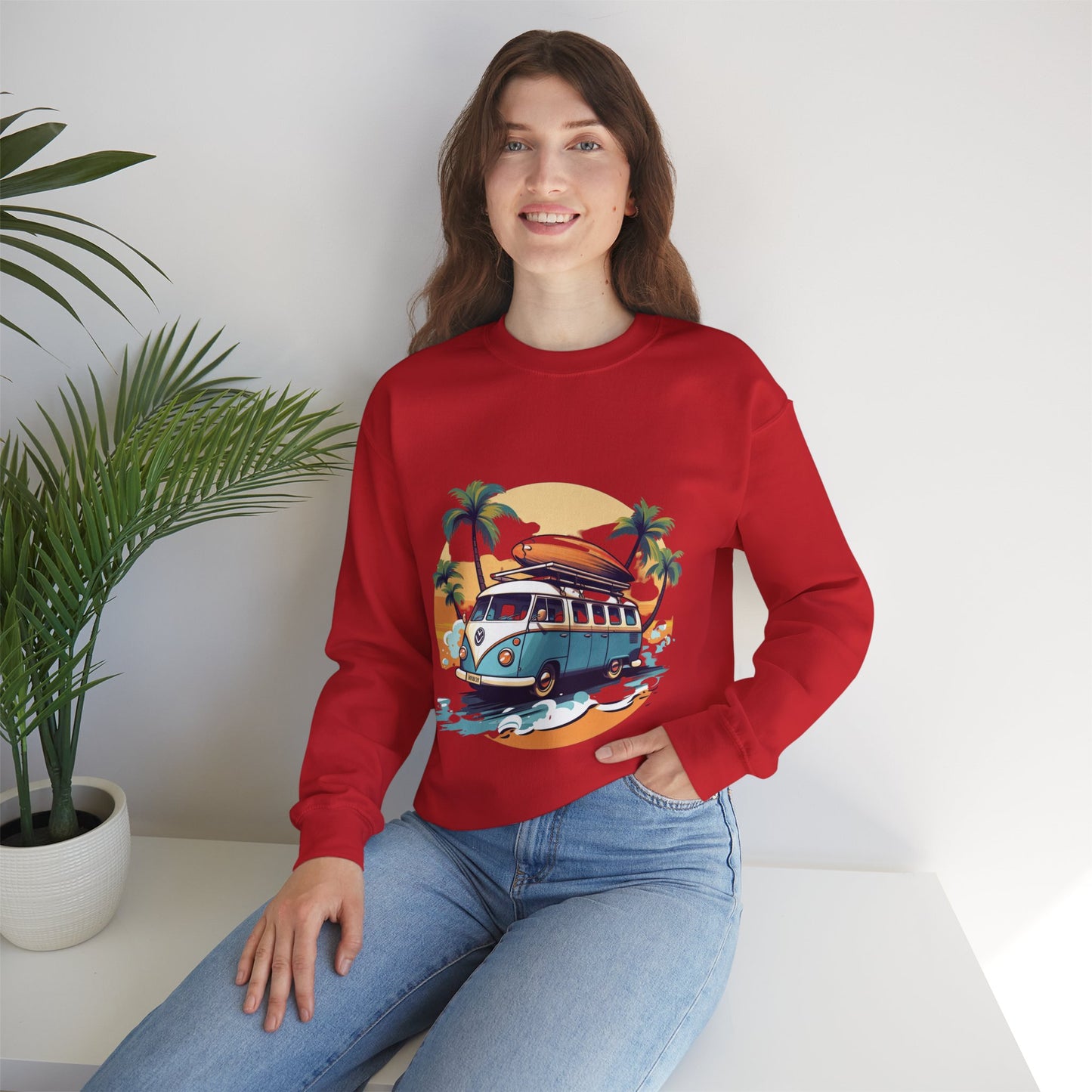 Retro Surf Van - Unisex Heavy Blend™ Crewneck Sweatshirt