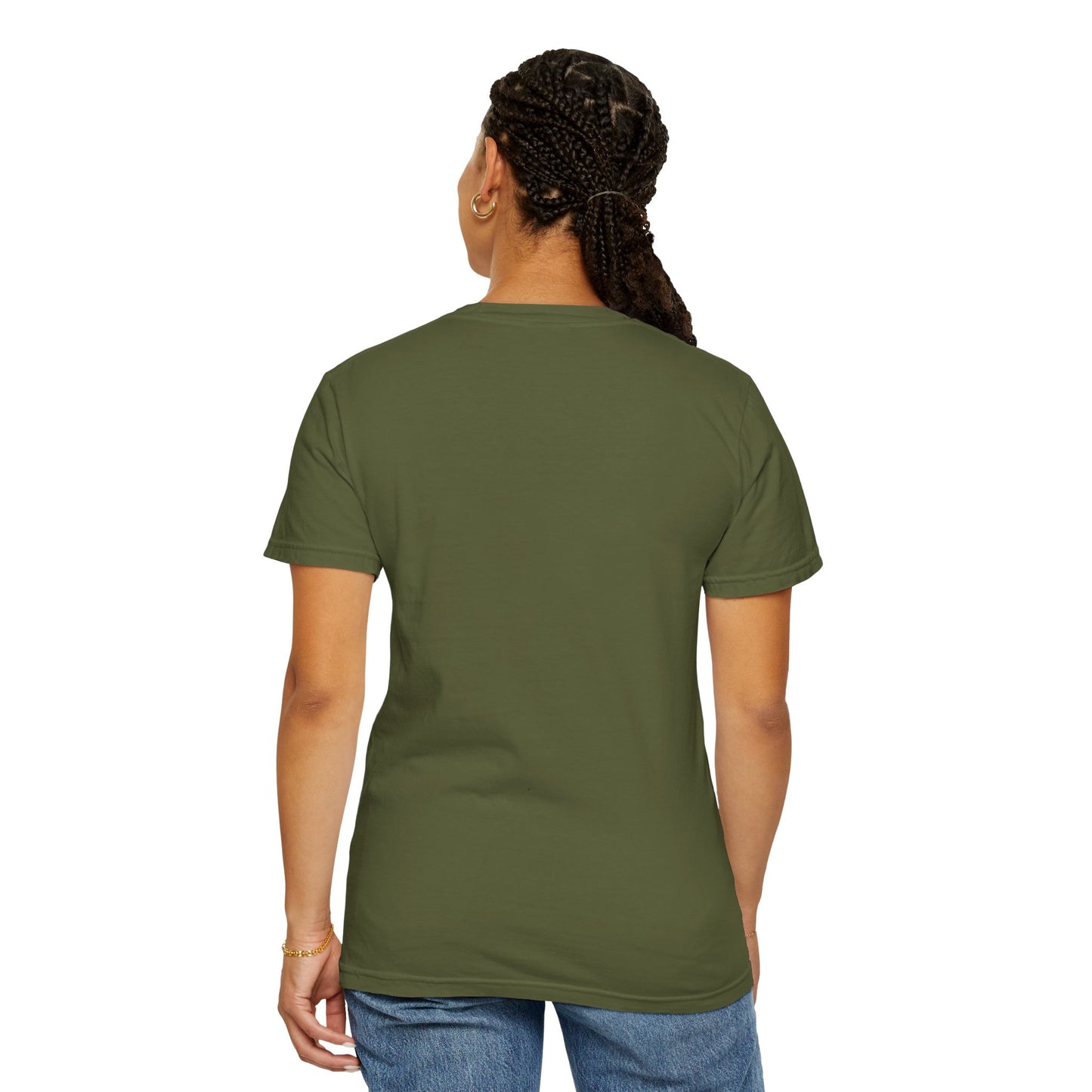 This girl loves fishing: Unisex Garment-Dyed T-shirt