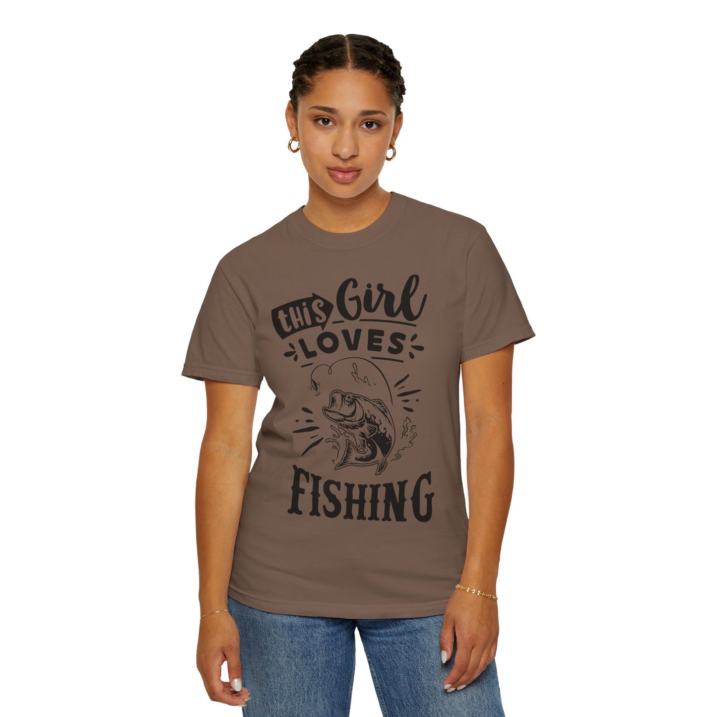 This girl loves fishing: Unisex Garment-Dyed T-shirt