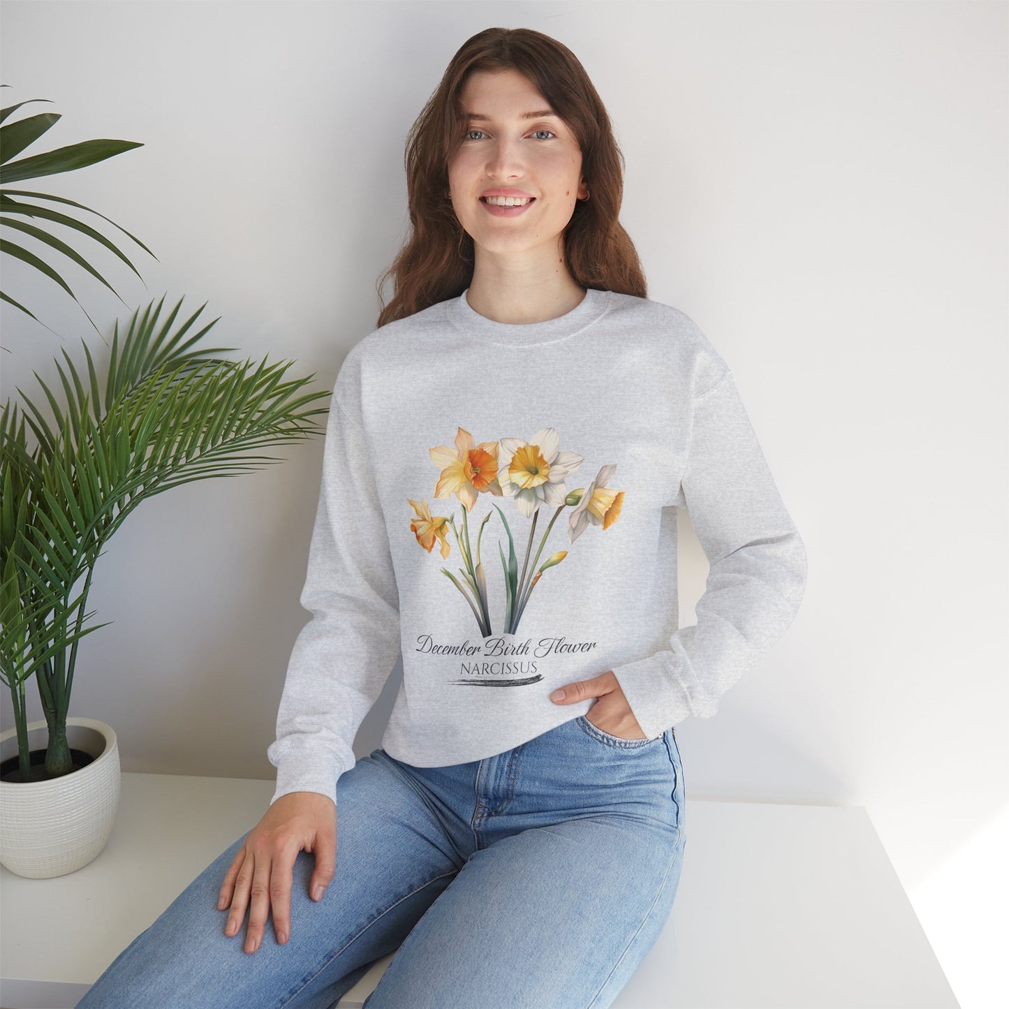 December Birth Flower (Narcisus) - Unisex Heavy Blend™ Crewneck Sweatshirt