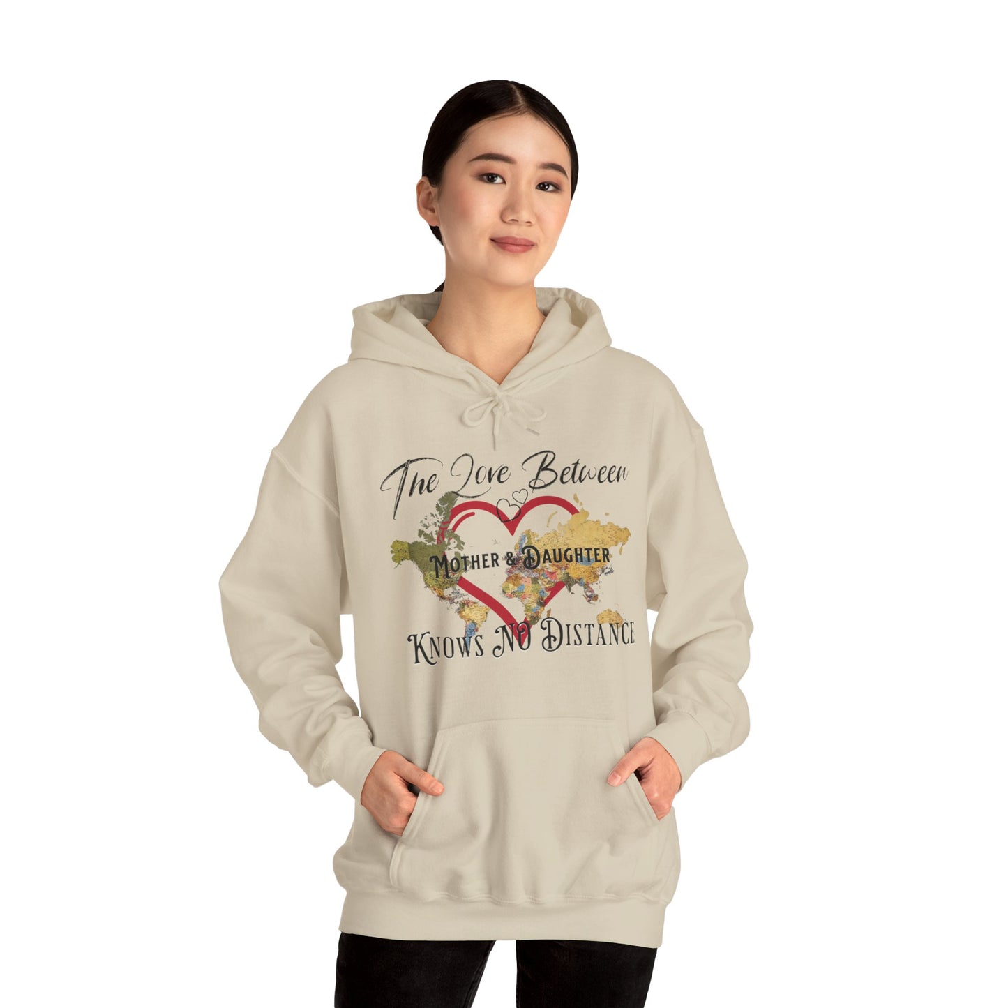 The love between mother and daughter knows no distance - Unisex Heavy Blend™ Hooded Sweatshirt