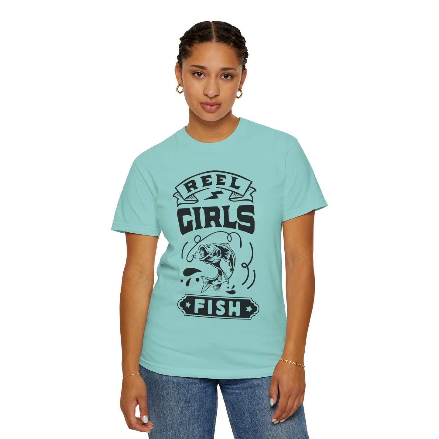 Reel girls fish: Unisex Garment-Dyed T-shirt