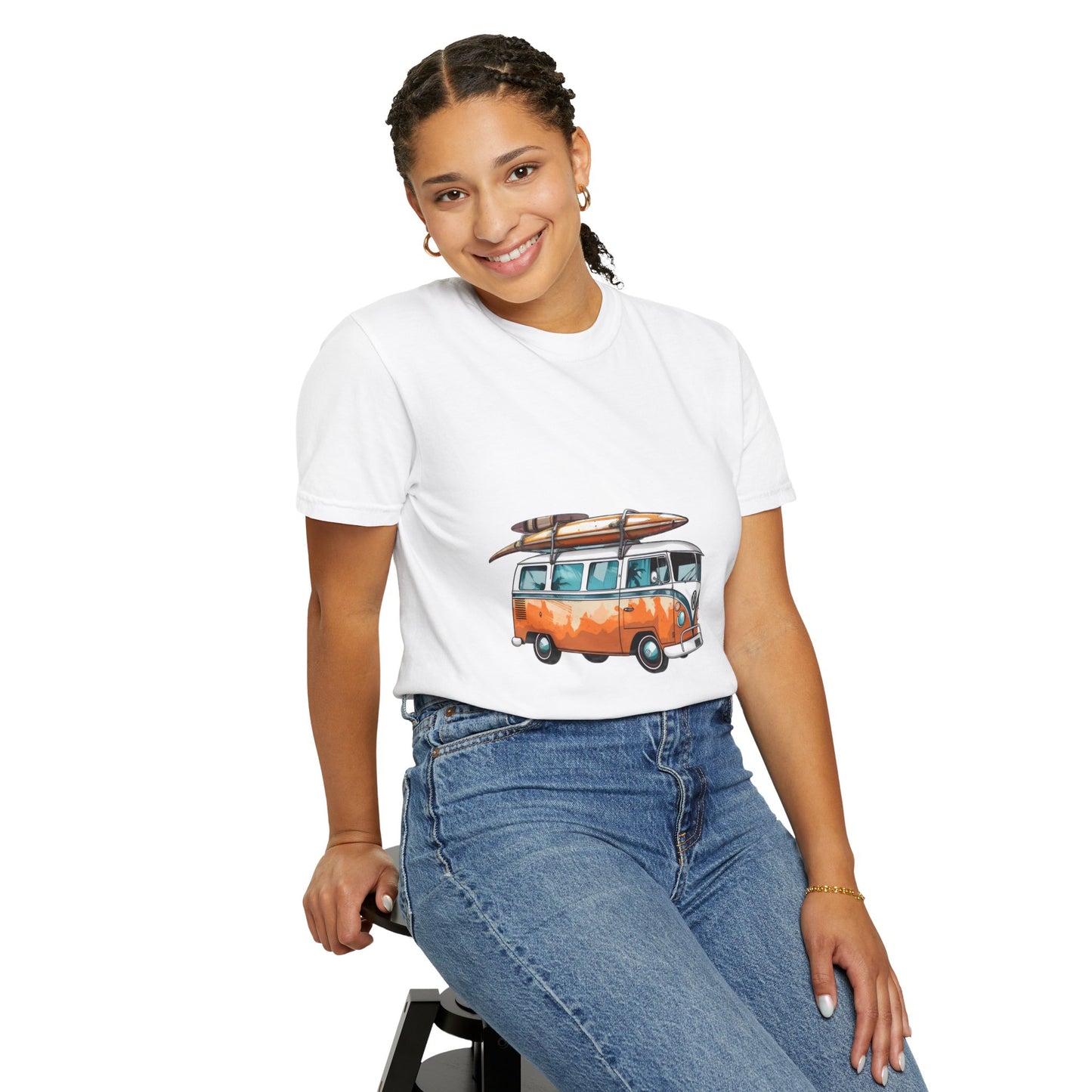 Retro Surf Van: Unisex Garment-Dyed T-shirt