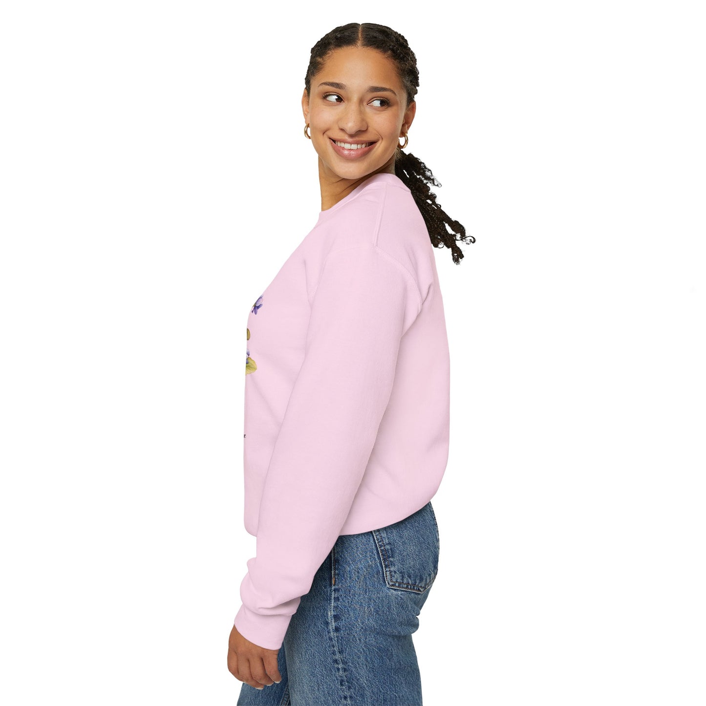 February Birth Flowers (Violet) - Unisex Heavy Blend™ Crewneck Sweatshirt