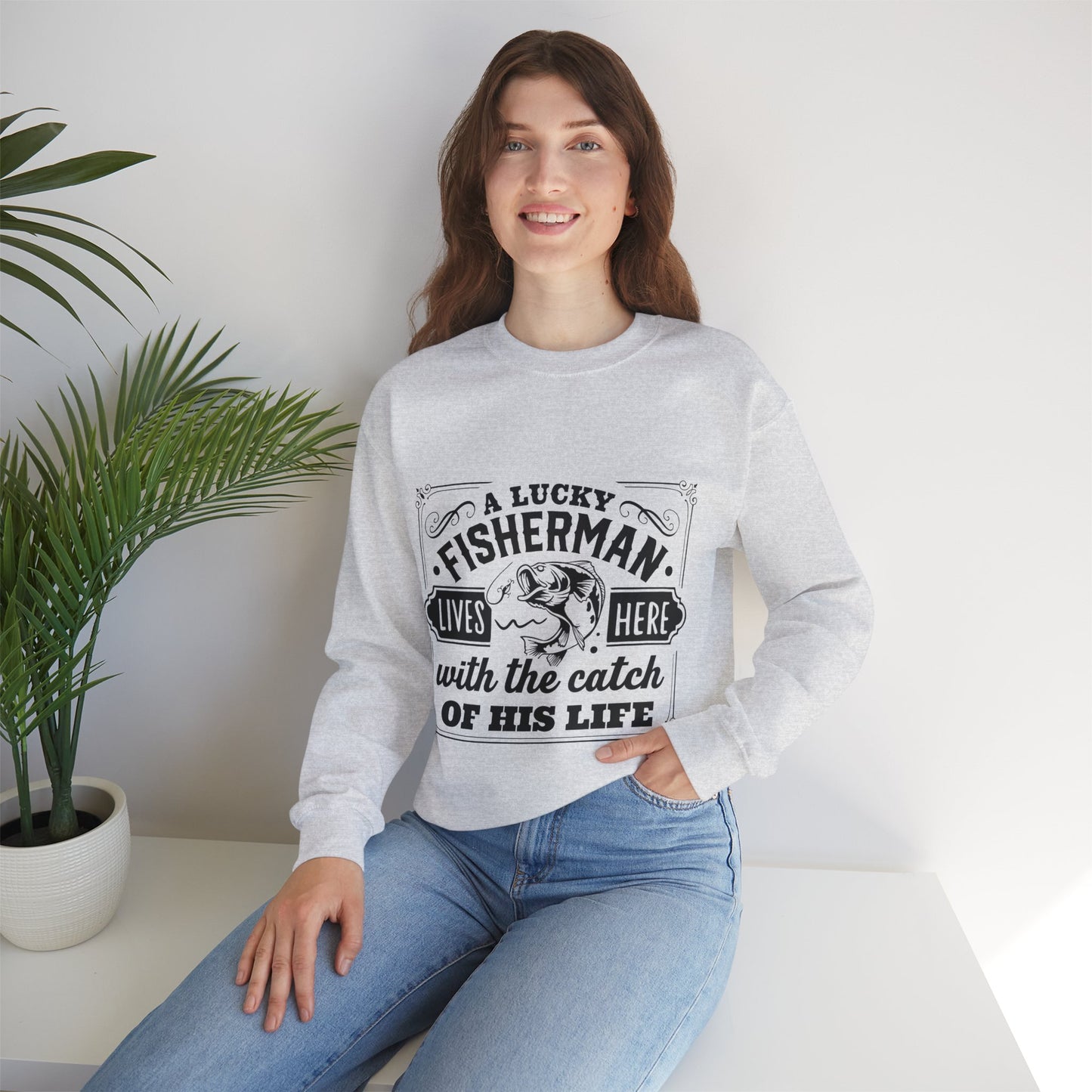 Lucky fisherman lives here - Unisex Heavy Blend™ Crewneck Sweatshirt