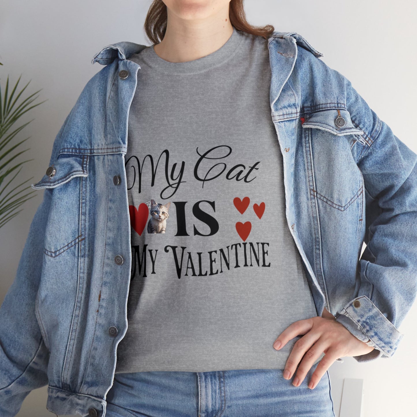 My cat is my valentine - Unisex Heavy Cotton Tee