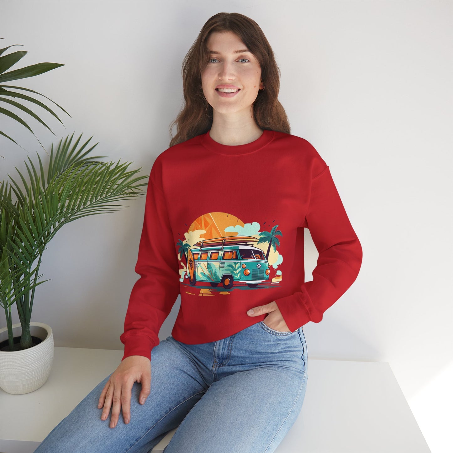 Retro Surf Van - Unisex Heavy Blend™ Crewneck Sweatshirt