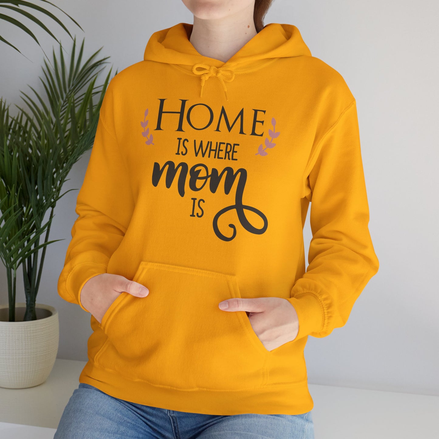 Home is where mom is - Unisex Heavy Blend™ Hooded Sweatshirt