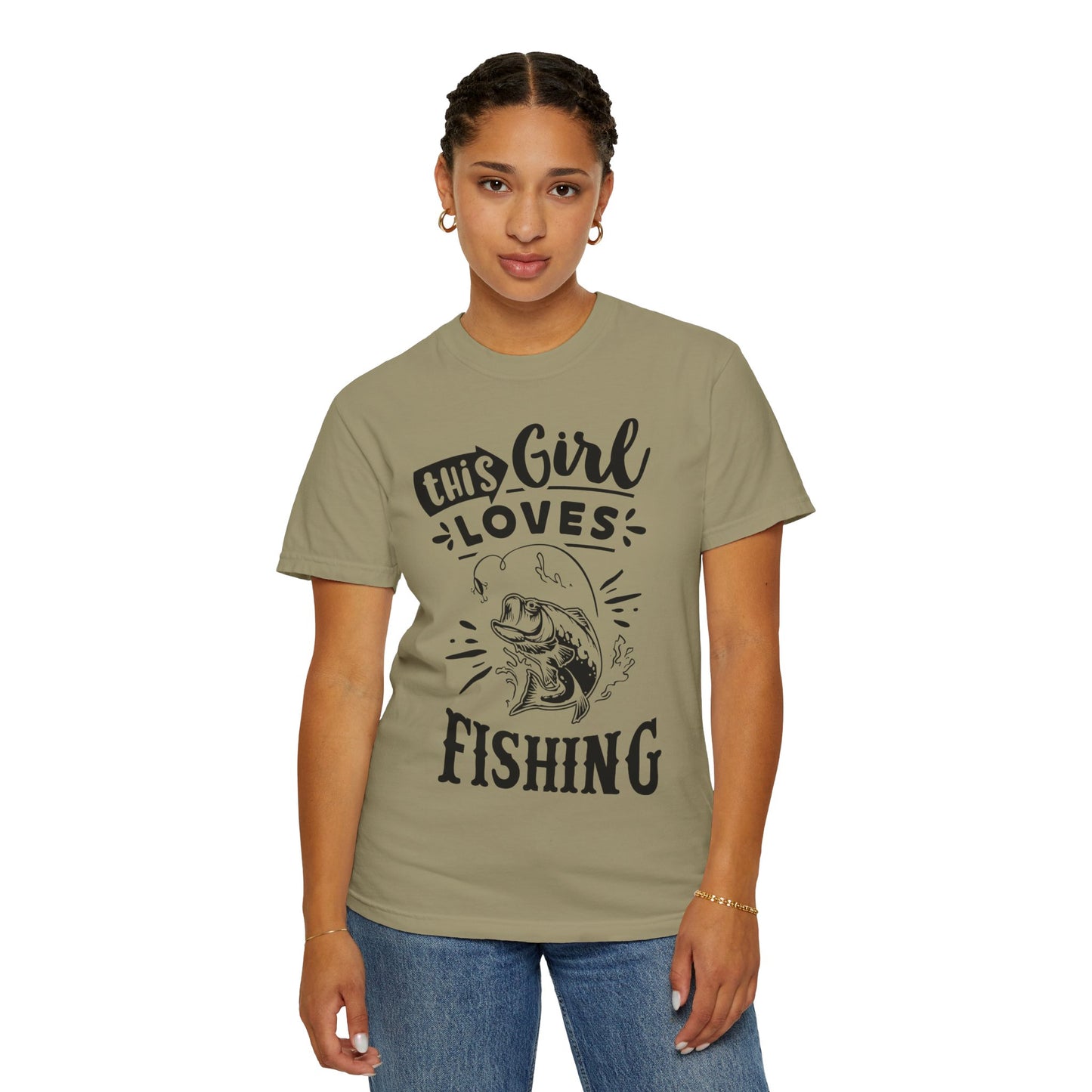 This girl loves fishing: Unisex Garment-Dyed T-shirt