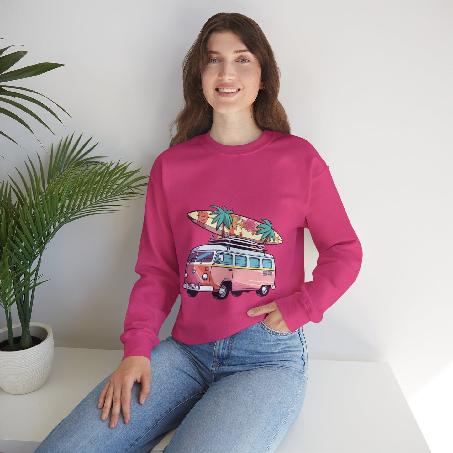 Retro Surf Van - Unisex Heavy Blend™ Crewneck Sweatshirt