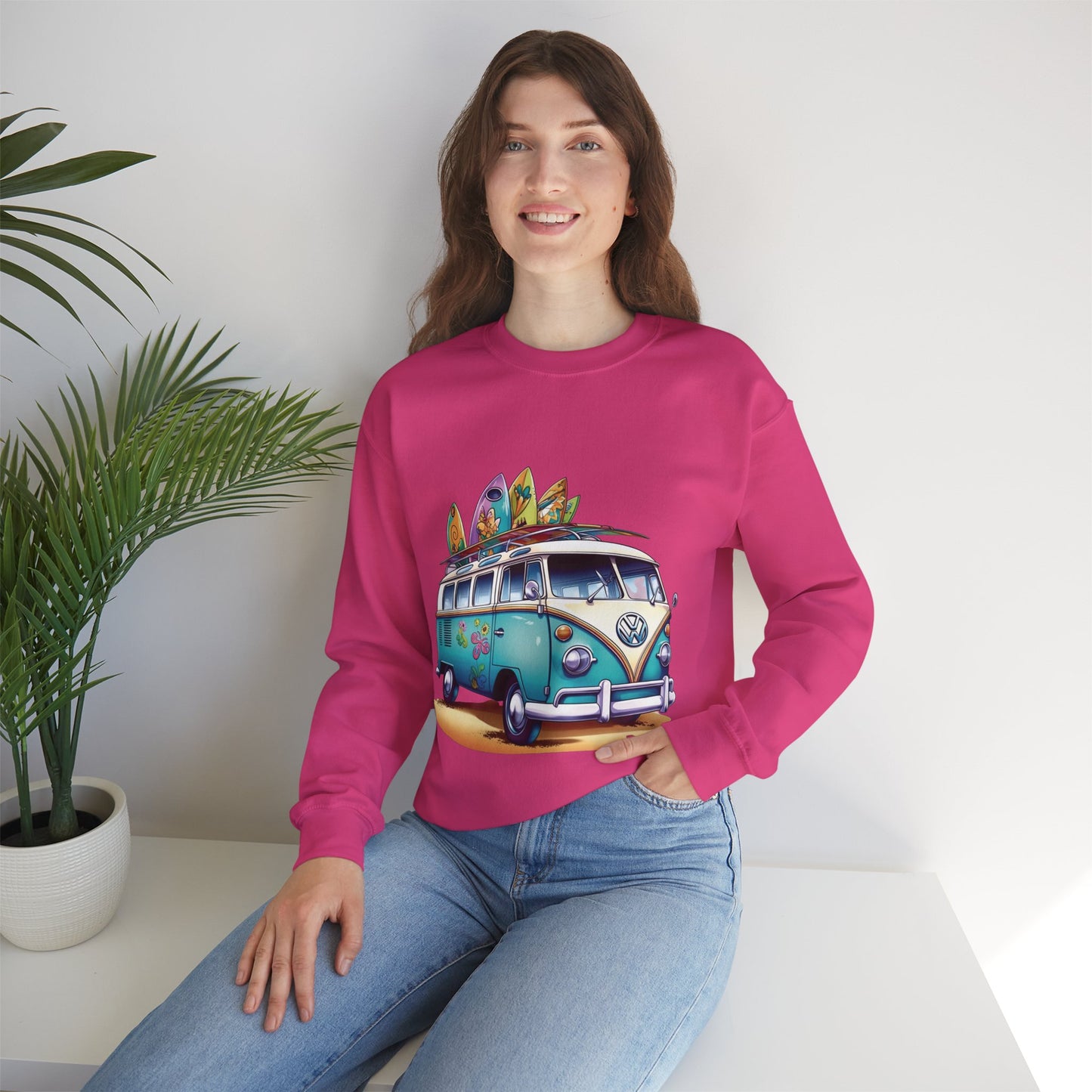 Retro Surf Van - Unisex Heavy Blend™ Crewneck Sweatshirt