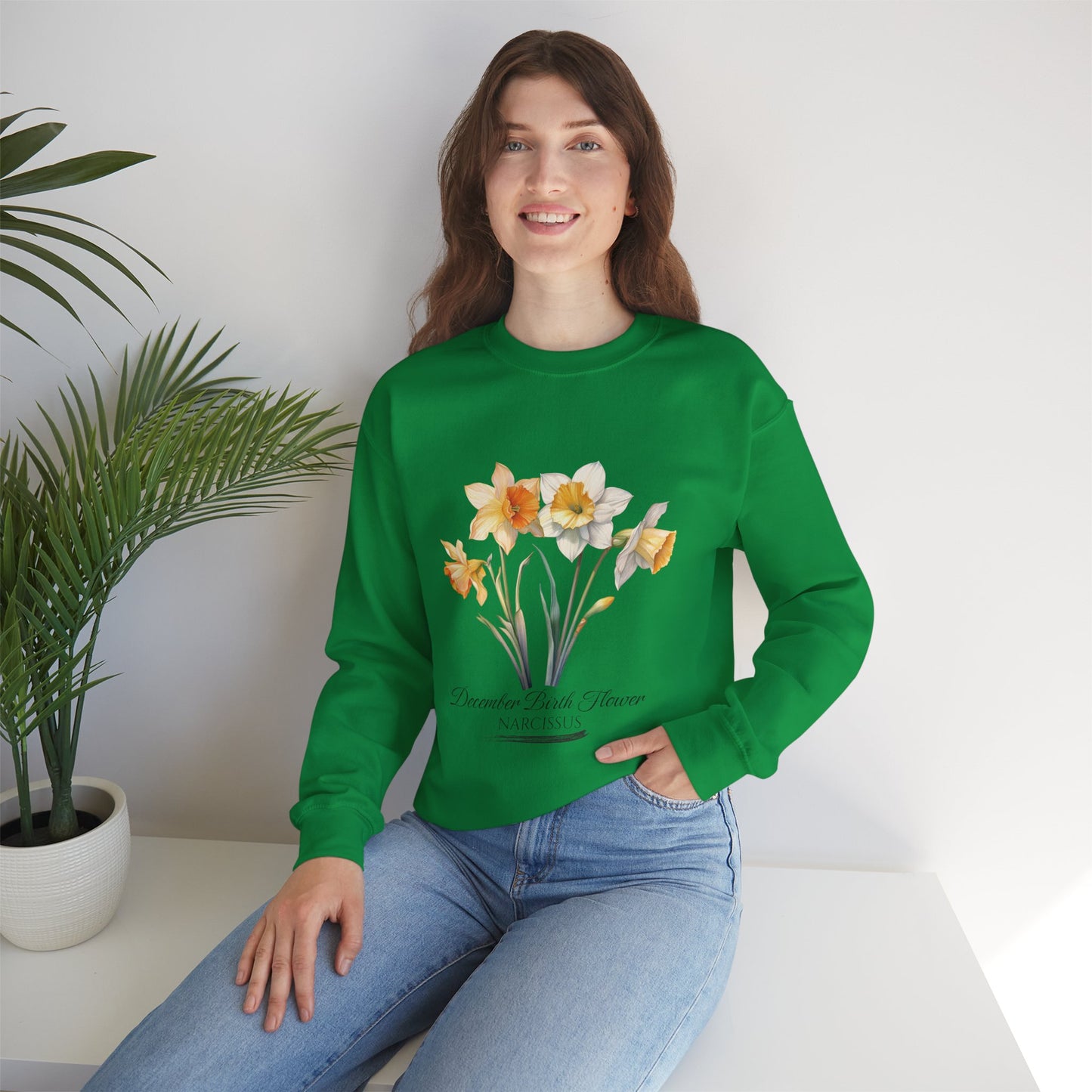 December Birth Flower (Narcisus) - Unisex Heavy Blend™ Crewneck Sweatshirt